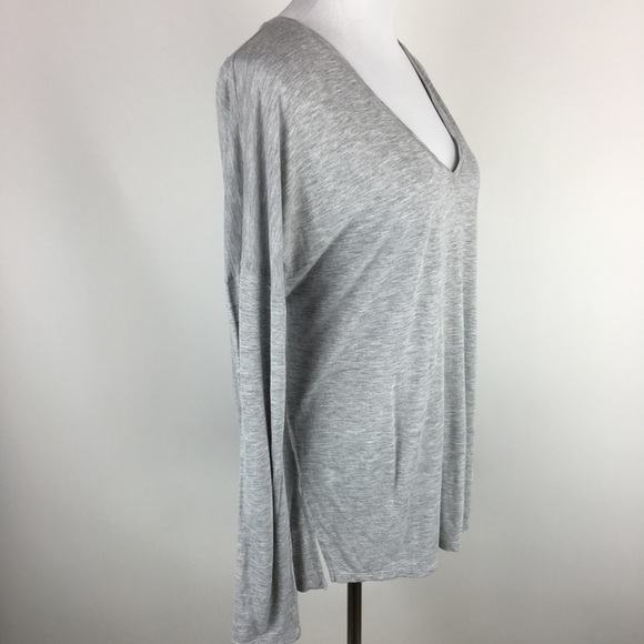 Vince. Long sleeve v-neck tee Sz Medium.🧡🤍 - Picture 4 of 8